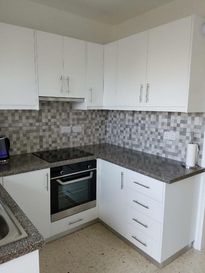 Paphos Kings Avenue - Natalia'S Apt מראה חיצוני תמונה